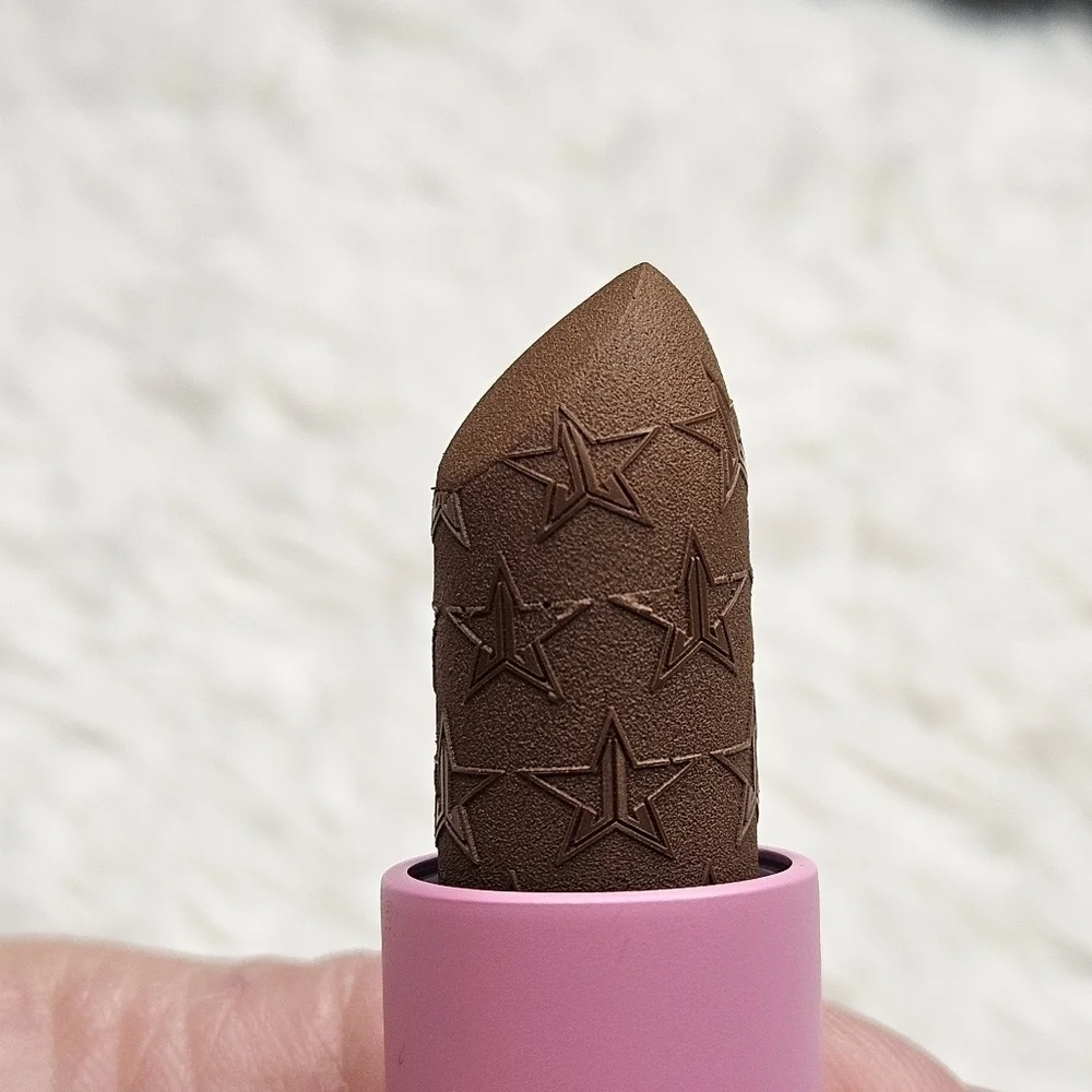JEFFREE STAR Velvet Trap Lipstick - CHOCOLATE FONDUE